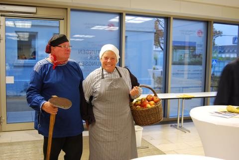 Mann und Frau aus Ludwigsburg in historischer Kleidung