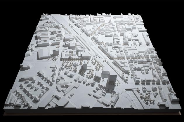 Bahnhofsmodell mit Entwurf Bahnhofsmodell mit Entwurf