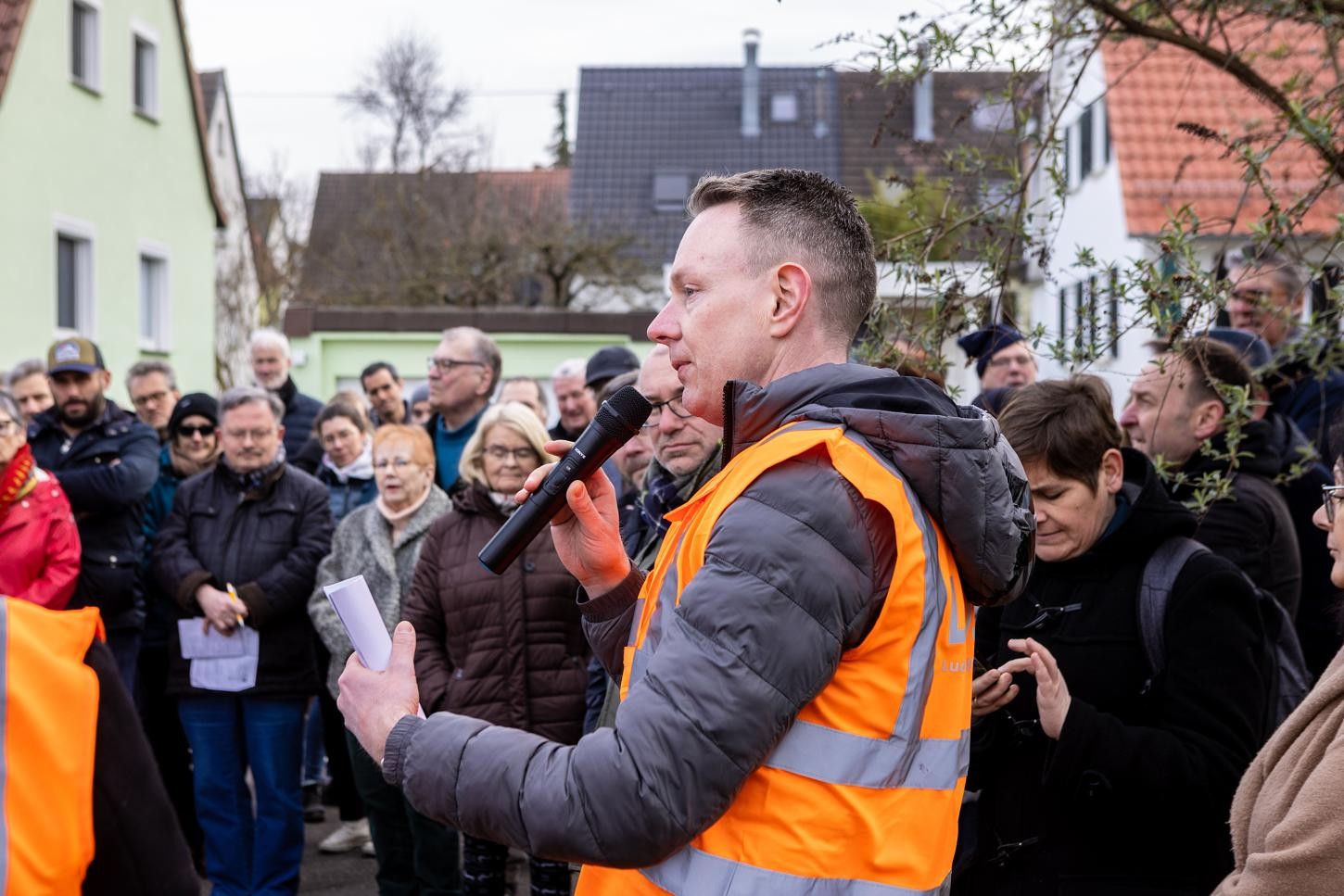 Bürgermeister Sebastian Mannl spricht