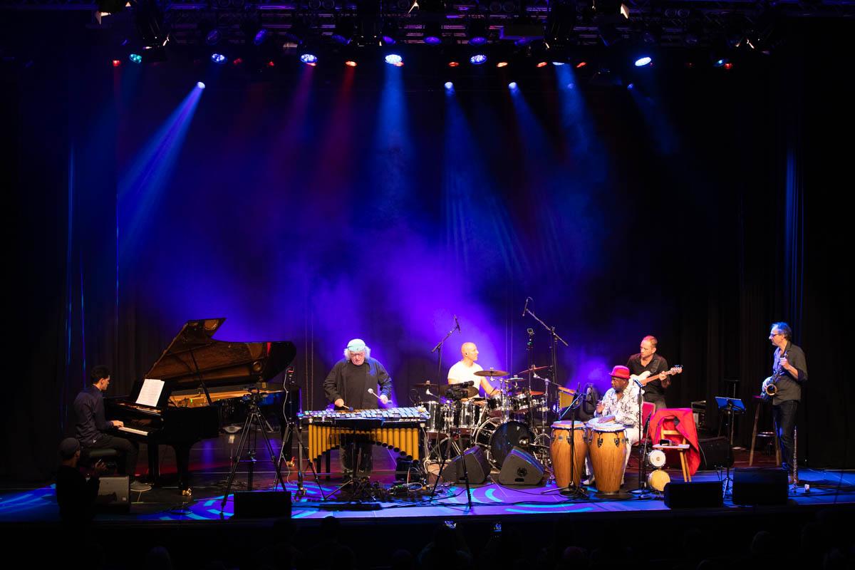 Roberto Santamaria & Friends