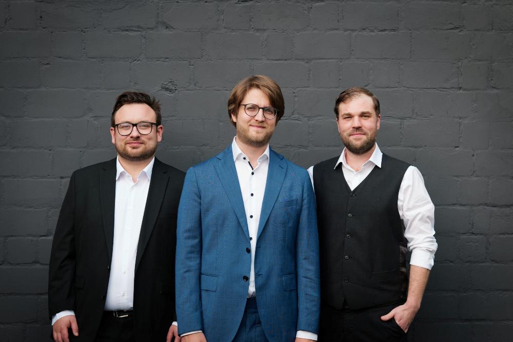 Bastian Weinig Standards Trio