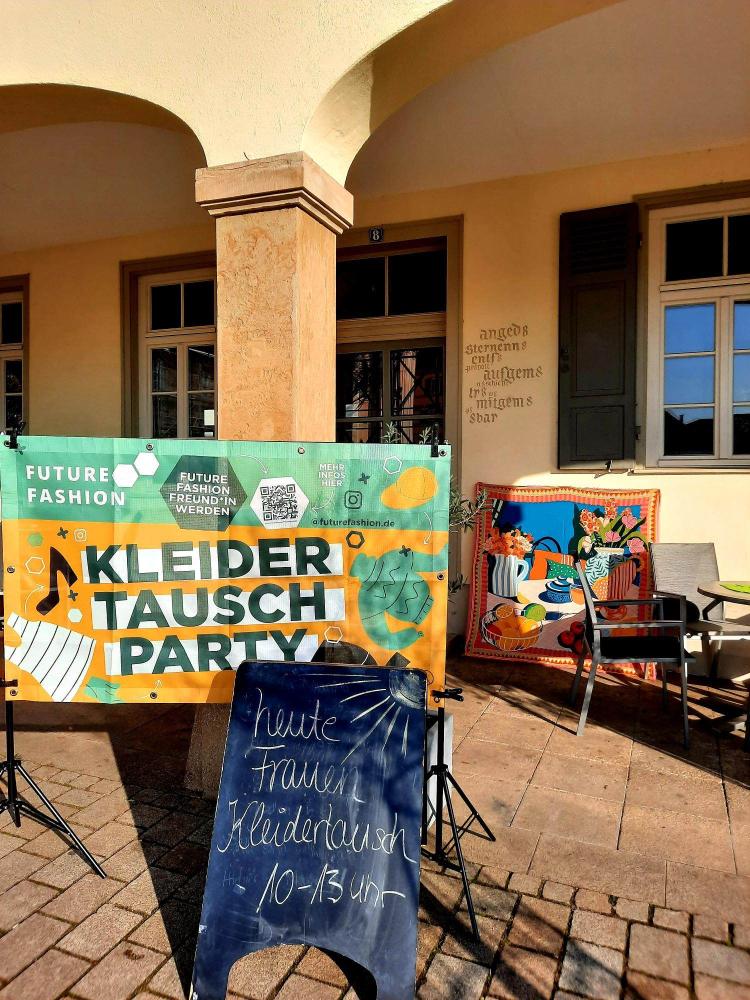 Kleidertausch für Frauen! Dein Schrank braucht frischen Wind?!