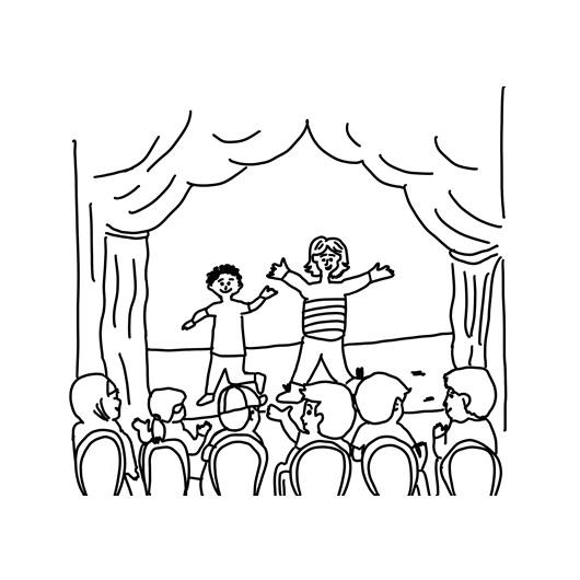 Theaterbühne mit zwei Personen, davor Publikum