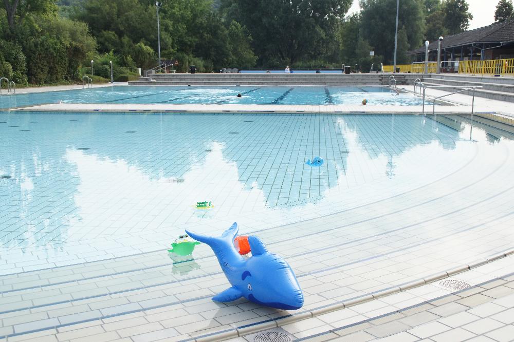 Freibad Hoheck Becken