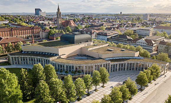 Außenansicht des Forums am Schlosspark 
