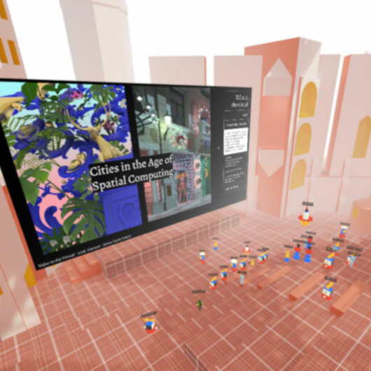 Präsentation in einem virtuell Raum mit Besucher*innen als Avatare.