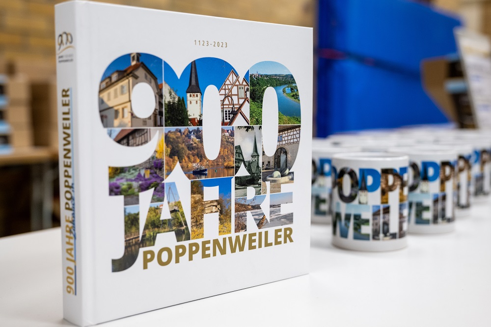 Buch und Tassen 900 Jahre Poppensweiler