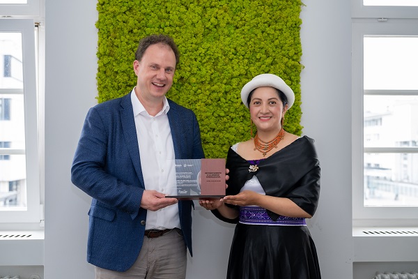 Oberbürgermeister Dr. Matthias Knecht mit Bürgermeisterin Diana Caiza, 2025