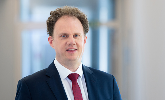 Porträtbild von OB Knecht