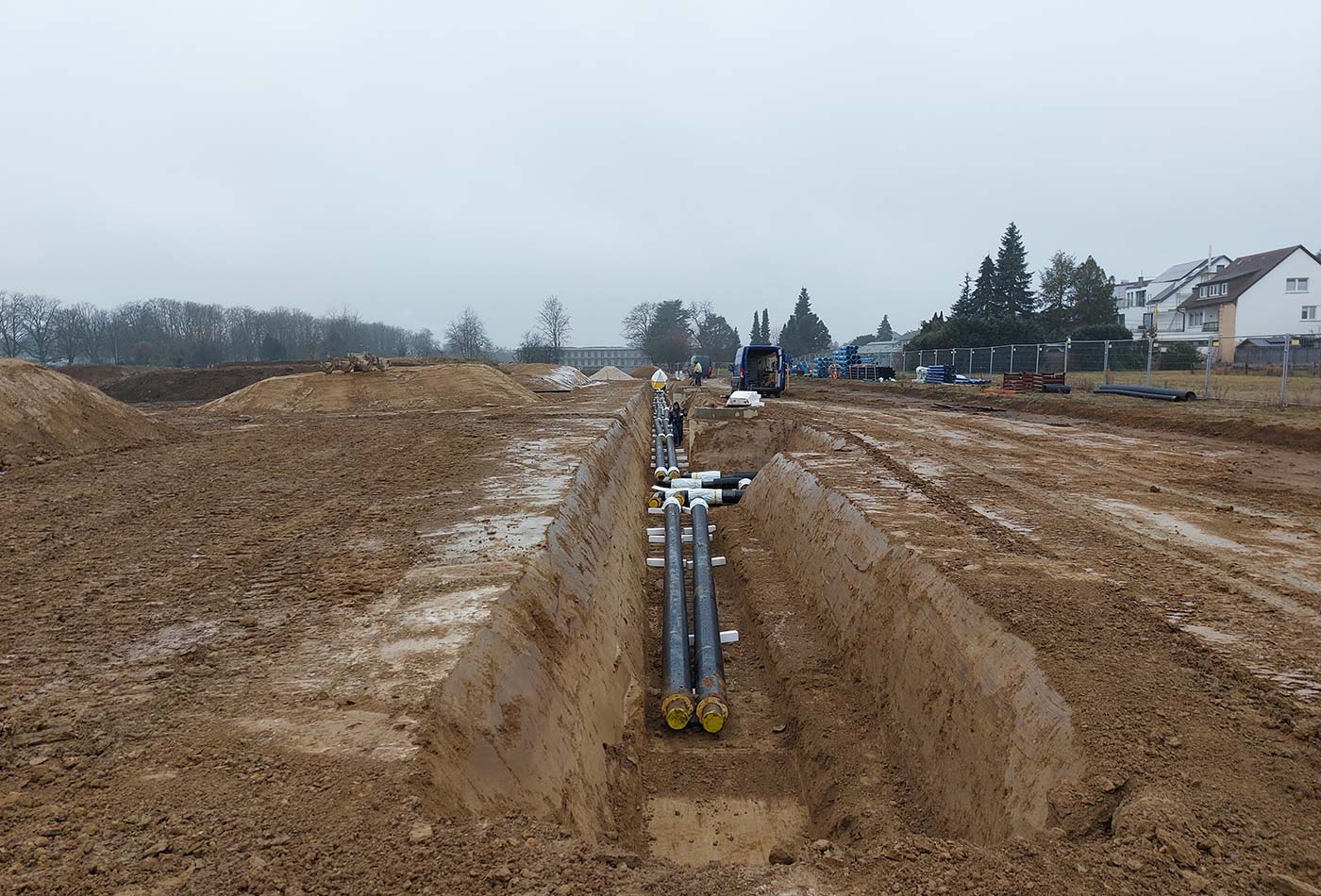 Fernwärmeleitung wird verlegt