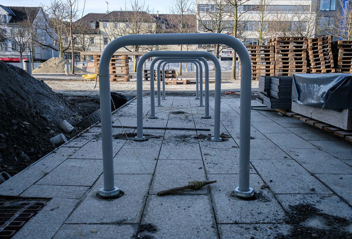 Fahrradbügel auf dem Arsenalplatz Fahrradbügel auf dem Arsenalplatz