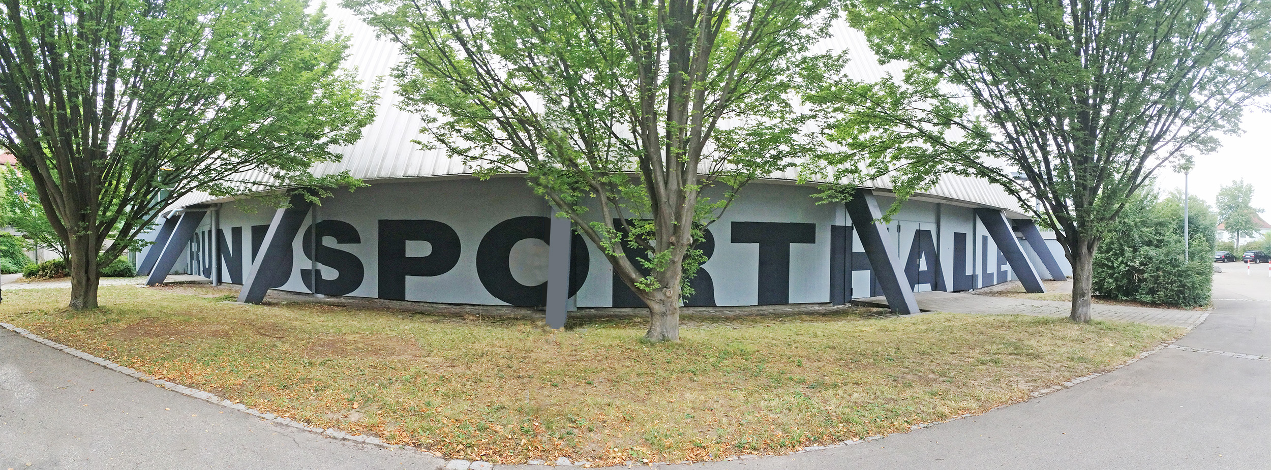 Außenansicht Rundsporthalle