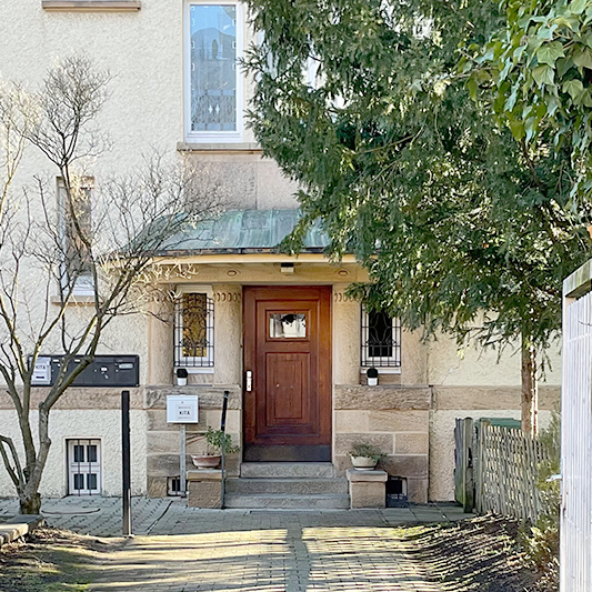 Villa Ulmer Evangelisches Kinder- und Familienzentrum Haupteingang Kurfürstenstrasse