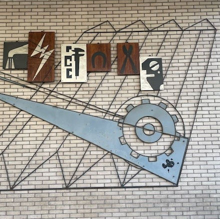 Der Wechsel des Künstlers Bernd Altenstein Der Wechsel - Nahaufnahme der Skulptur des Künstlers Bernd Altenstein