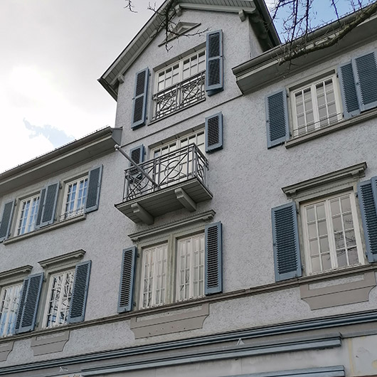 Gewerbe-Immobilien und Flächen Gewerbe-Immobilien und Flächen