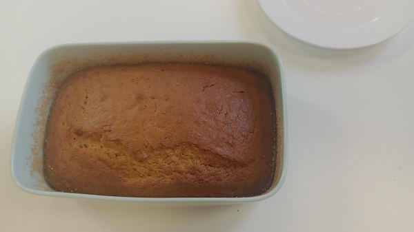 Bananenbrot in einer Form
