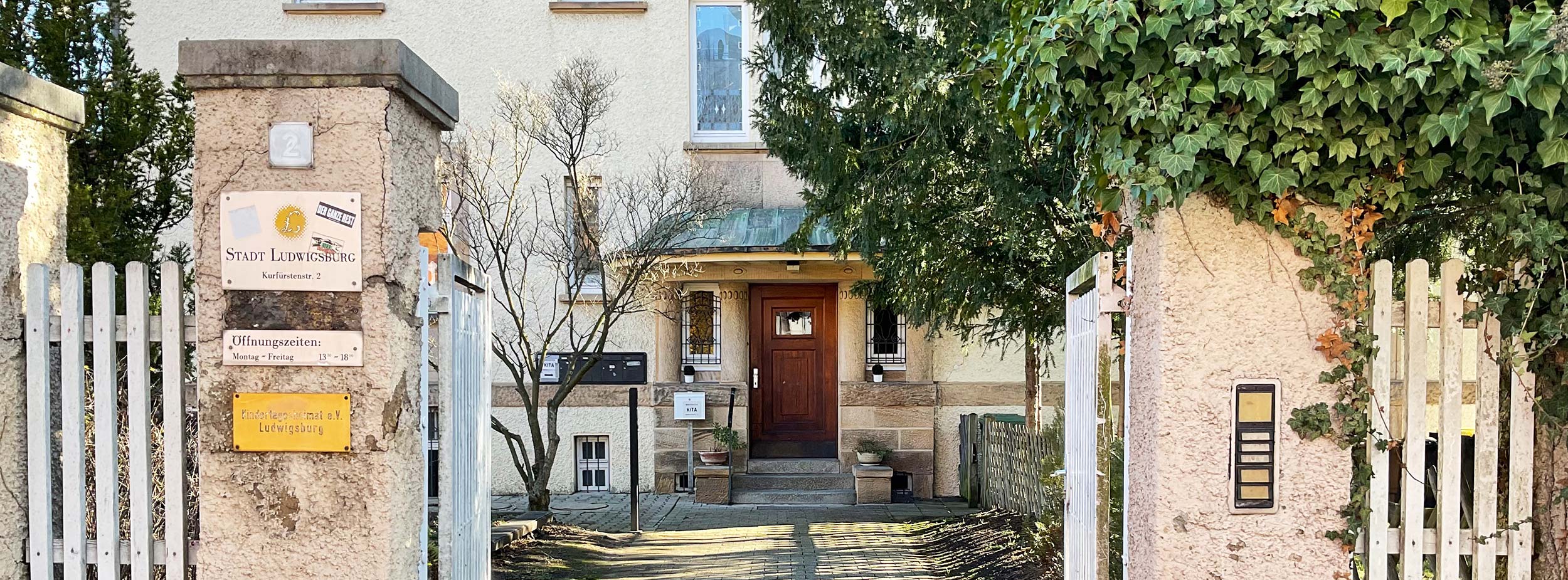 Kindertagesstätte Ludwigsburg Haupteingang Villa Ulmer Kurfürstenstraße